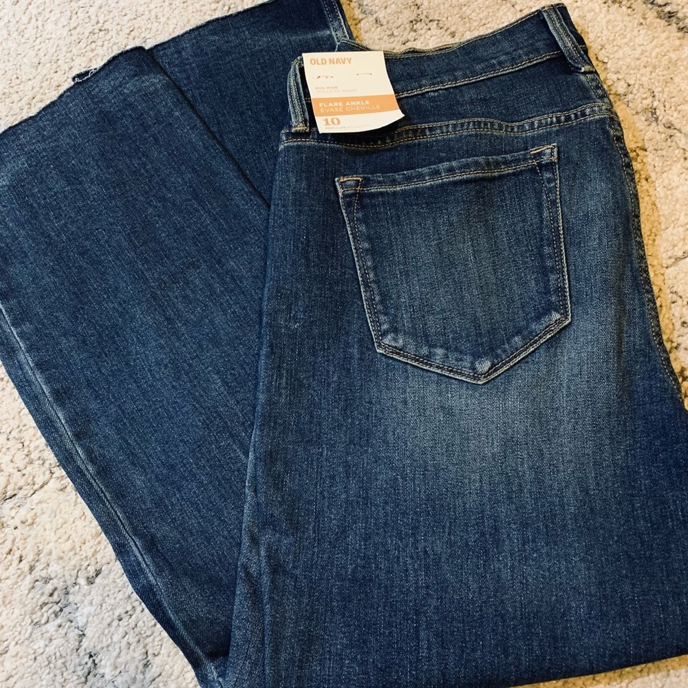 Old Navy Flare Fit Jeans